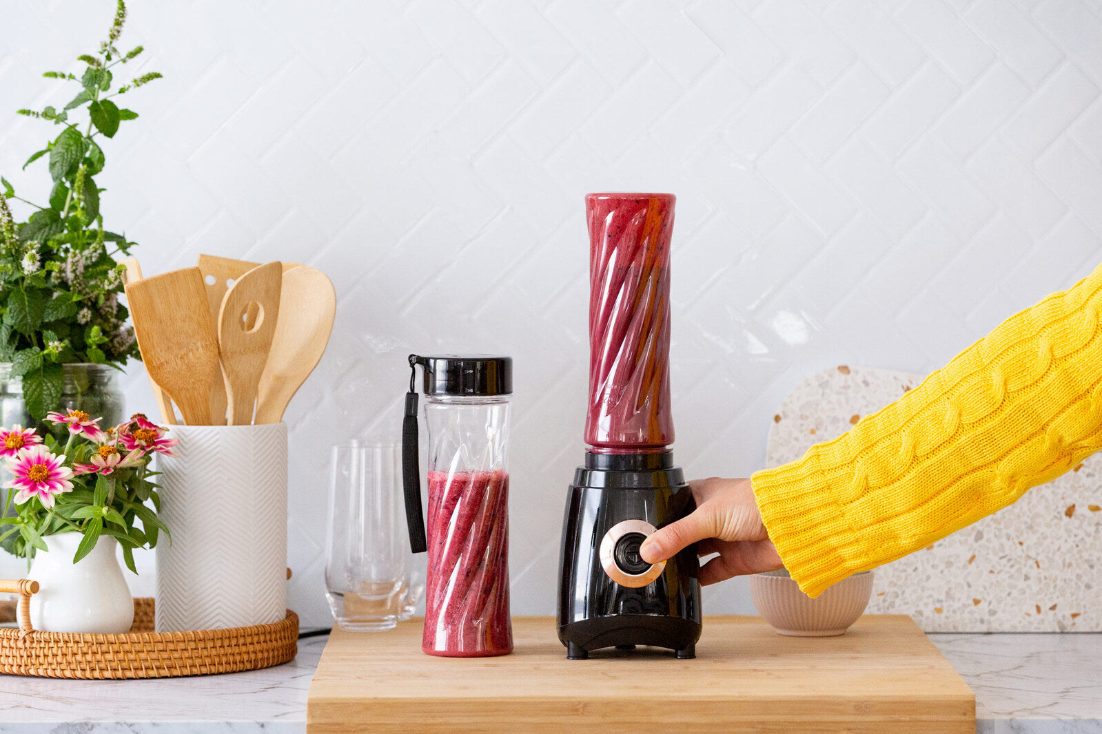 Portable Personal Blender, w/ 2 400ml Bottles-QLD_Rural